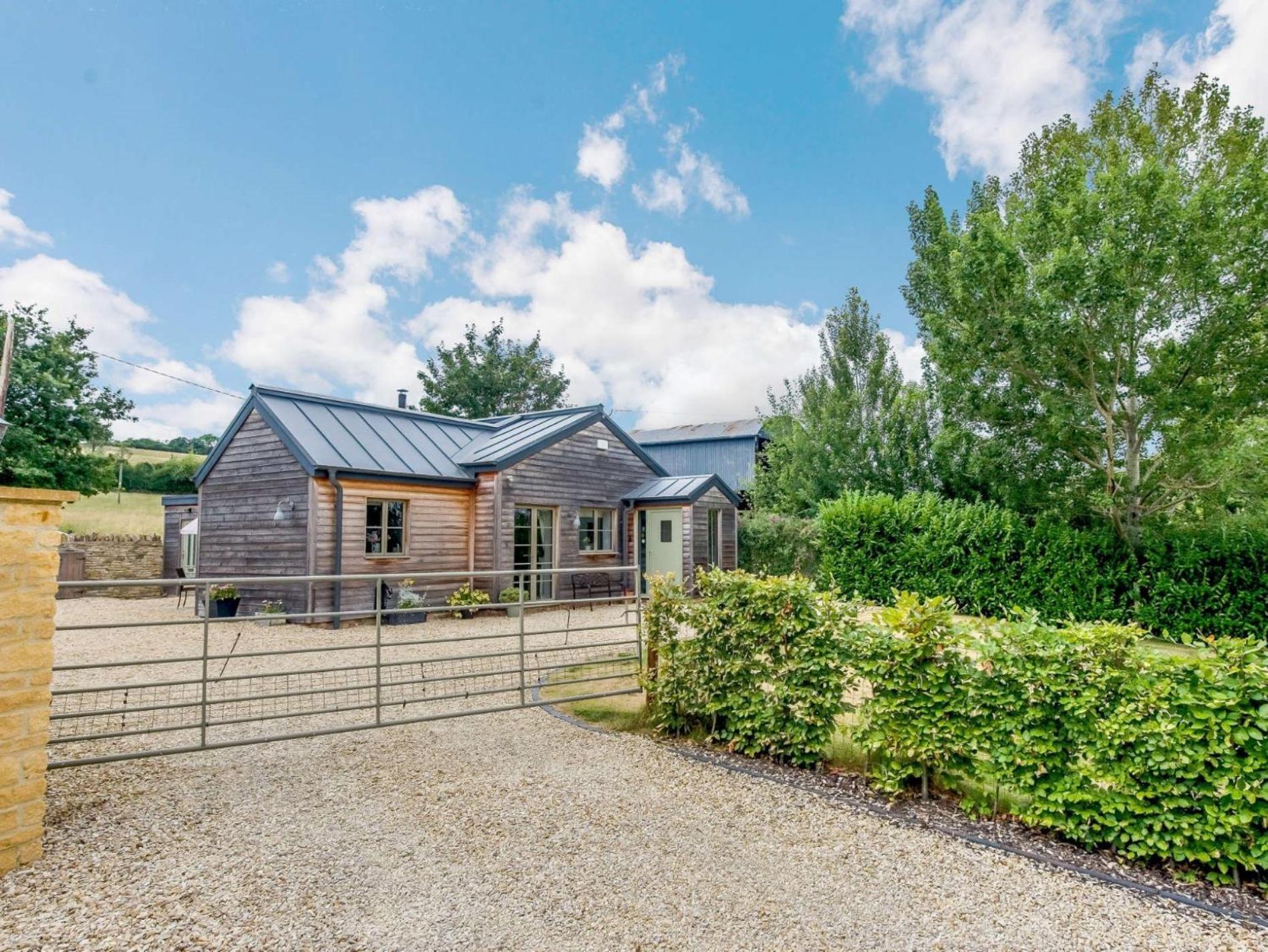 2 Bed In Winchcombe 57828 Exterior foto