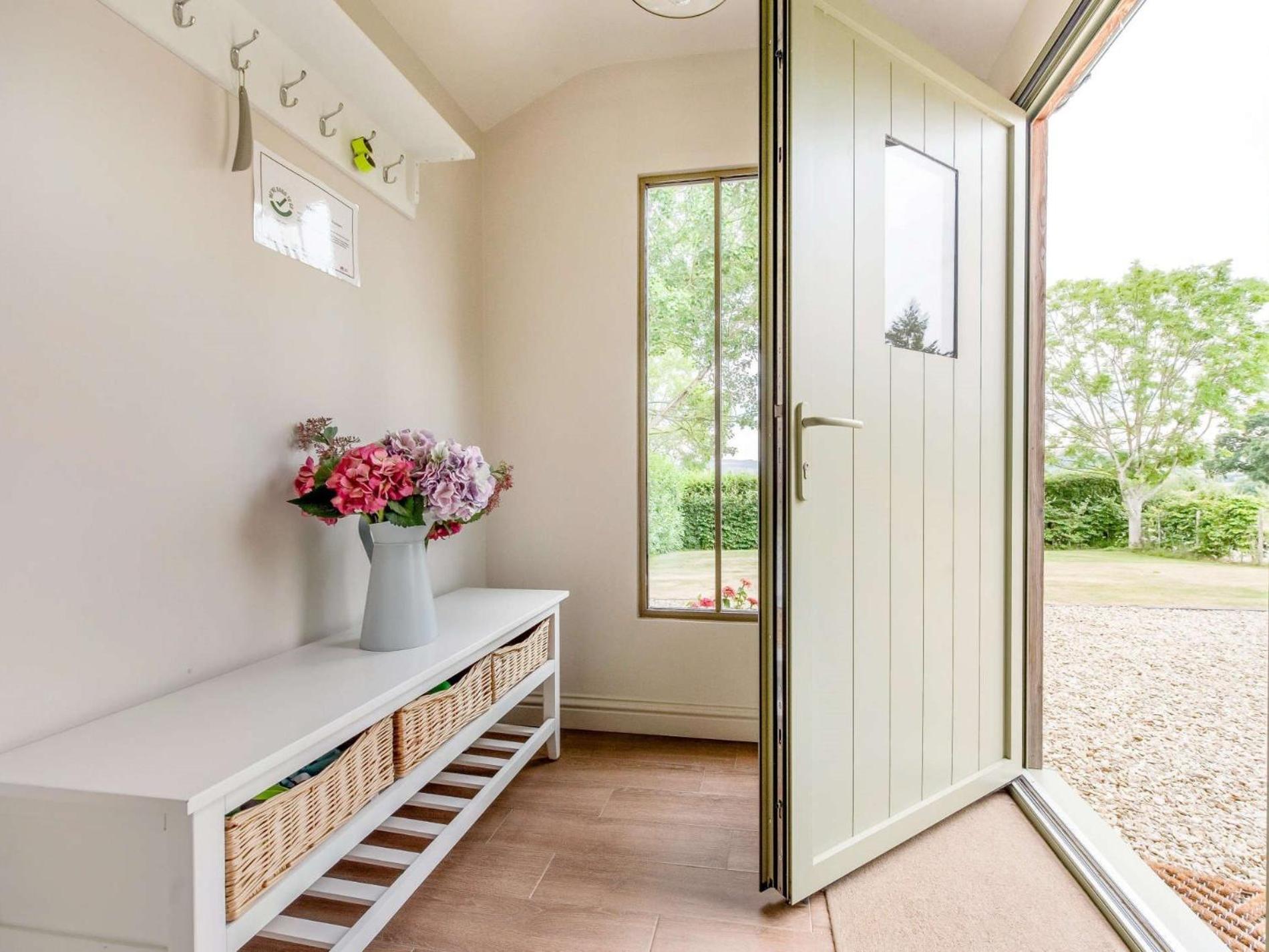 2 Bed In Winchcombe 57828 Exterior foto