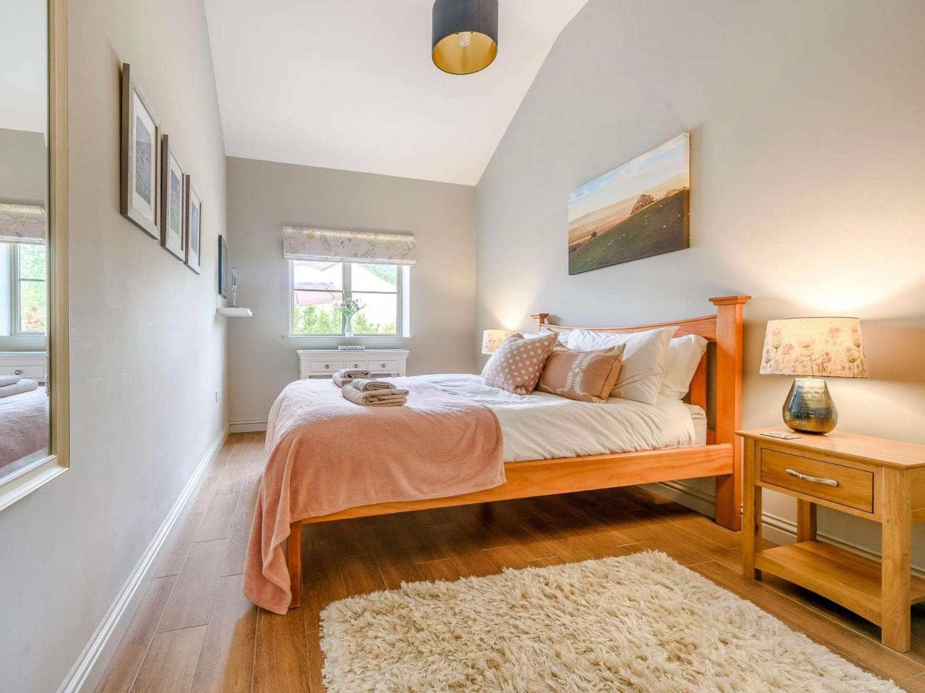 2 Bed In Winchcombe 57828 Exterior foto