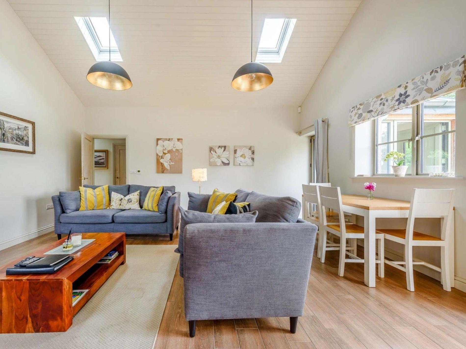 2 Bed In Winchcombe 57828 Exterior foto