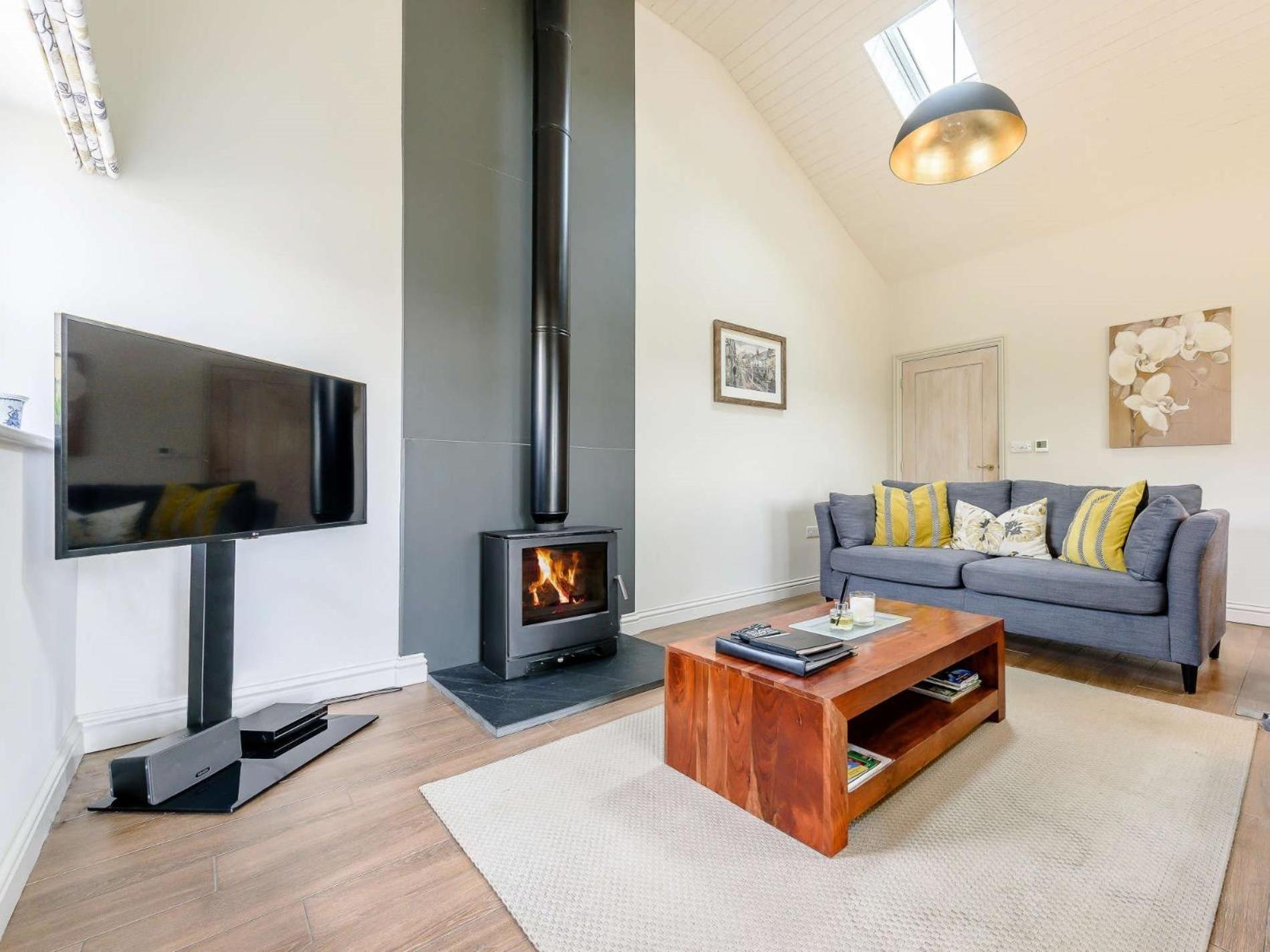 2 Bed In Winchcombe 57828 Exterior foto